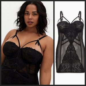 Black Strappy Chantilly Lace Underwire Chemise 2X NWT